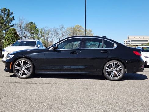 Used 2019 BMW 330i Sedan w/ Premium Package image 2