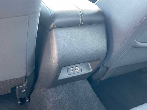 Used 2023 Nissan Altima 2.5 SV FWD image 12