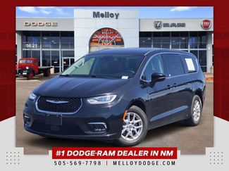 Used 2023 Chrysler Pacifica Touring-L FWD video 1