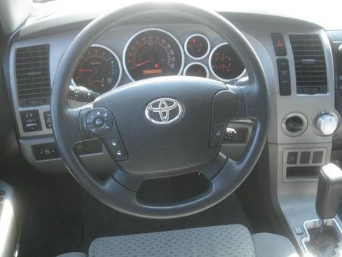Used 2010 Toyota Tundra 4x4 Double Cab image 16