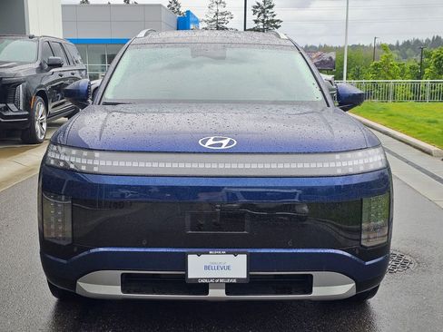 Used 2026 Hyundai Ioniq 9 Limited AWD/4WD image 8