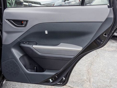New 2026 Subaru Crosstrek 2.5i Sport AWD/4WD image 40