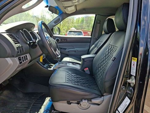 Used 2015 Toyota Tacoma 4x4 Access Cab V6 w/ SR5 Package image 13