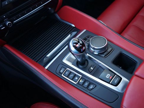 Used 2017 BMW X5 M image 35