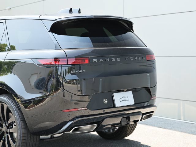 New 2026 Land Rover Range Rover Sport Dynamic SE AWD/4WD image 9