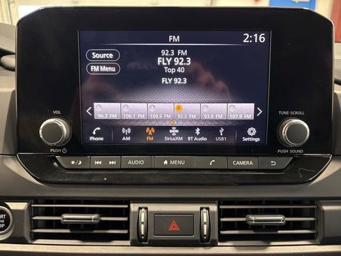 Used 2024 Nissan Pathfinder S AWD/4WD image 29