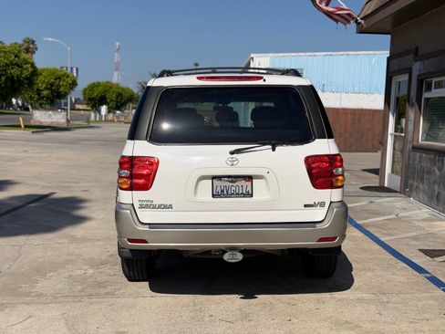 Used 2002 Toyota Sequoia SR5 RWD image 9
