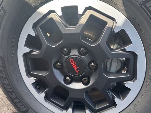 New 2026 Toyota 4Runner TRD Off-Road Premium AWD/4WD image 10