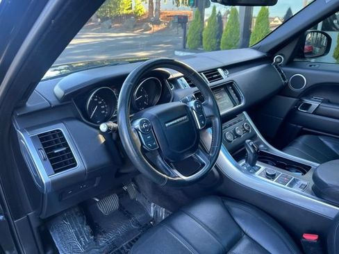 Used 2016 Land Rover Range Rover Sport SE AWD/4WD image 23