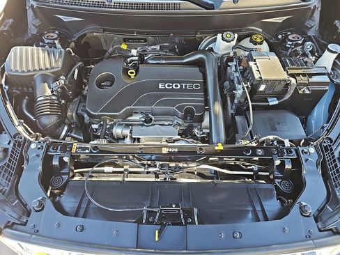 Used 2022 GMC Terrain SLT image 32