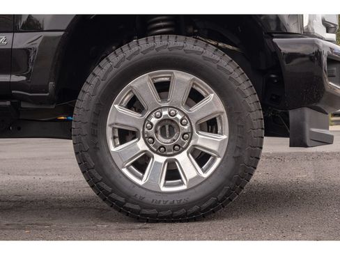 Used 2019 Ford F350 Platinum AWD/4WD image 9