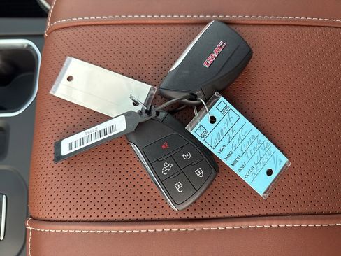 New 2026 GMC Sierra 1500 Denali Ultimate w/ LPO, Black Badging Package image 48