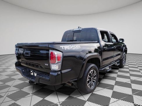 Used 2020 Toyota Tacoma TRD Sport AWD/4WD image 7