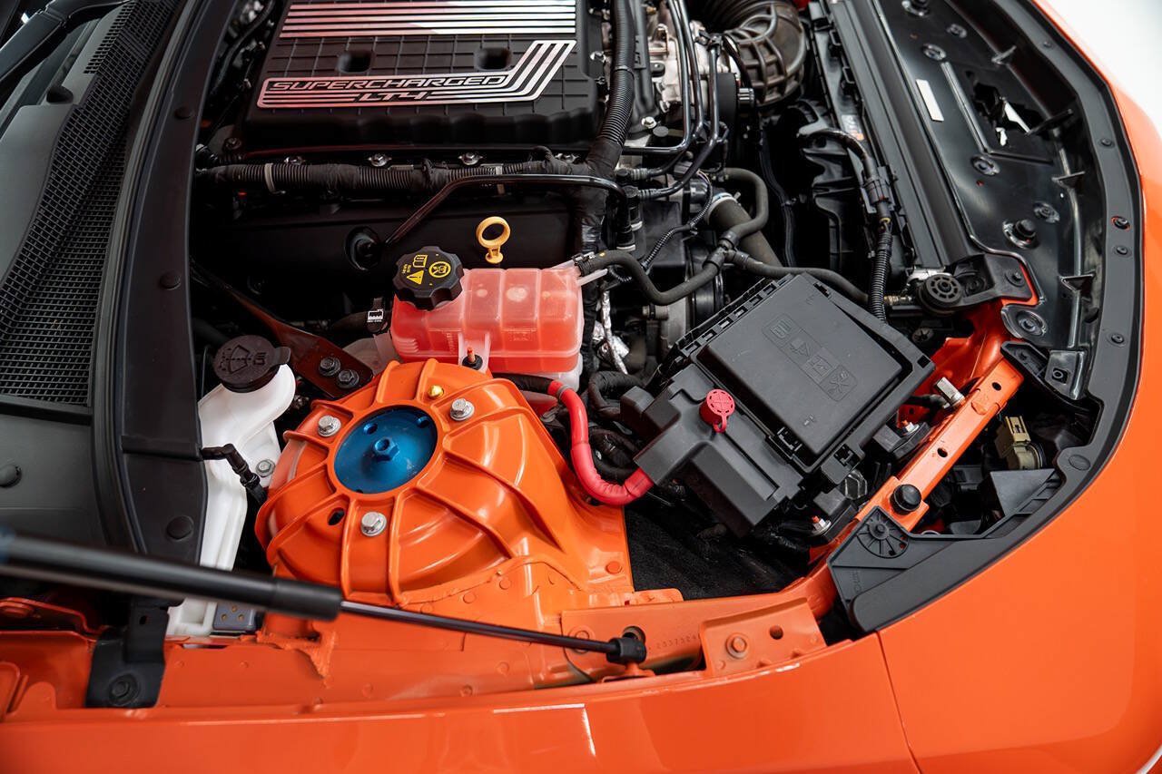 Used 2019 Chevrolet Camaro ZL1 RWD image 14