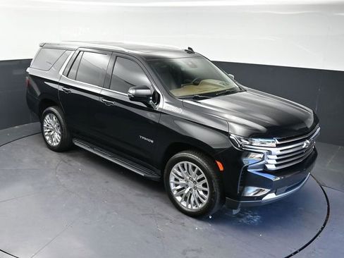 Used 2023 Chevrolet Tahoe High Country AWD/4WD image 28