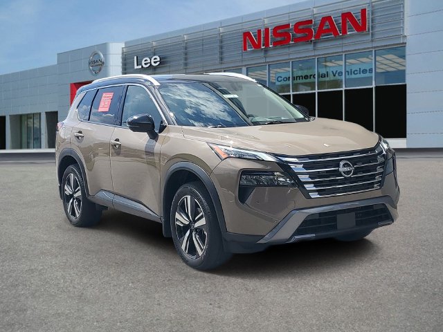 Certified 2025 Nissan Rogue SL w/ SL Premium Package FWD image 1