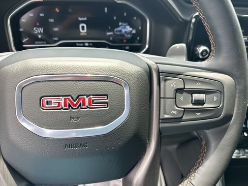 Used 2025 GMC Sierra 1500 AT4 w/ AT4 Premium Package AWD/4WD image 27