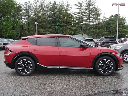 Used 2023 Kia EV6 Wind RWD image 18