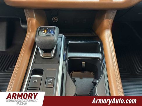 Used 2022 Nissan Pathfinder Platinum w/ Cargo Package image 20