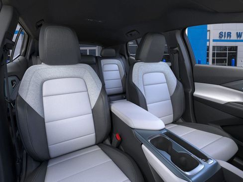 New 2026 Chevrolet Equinox EV LT image 16