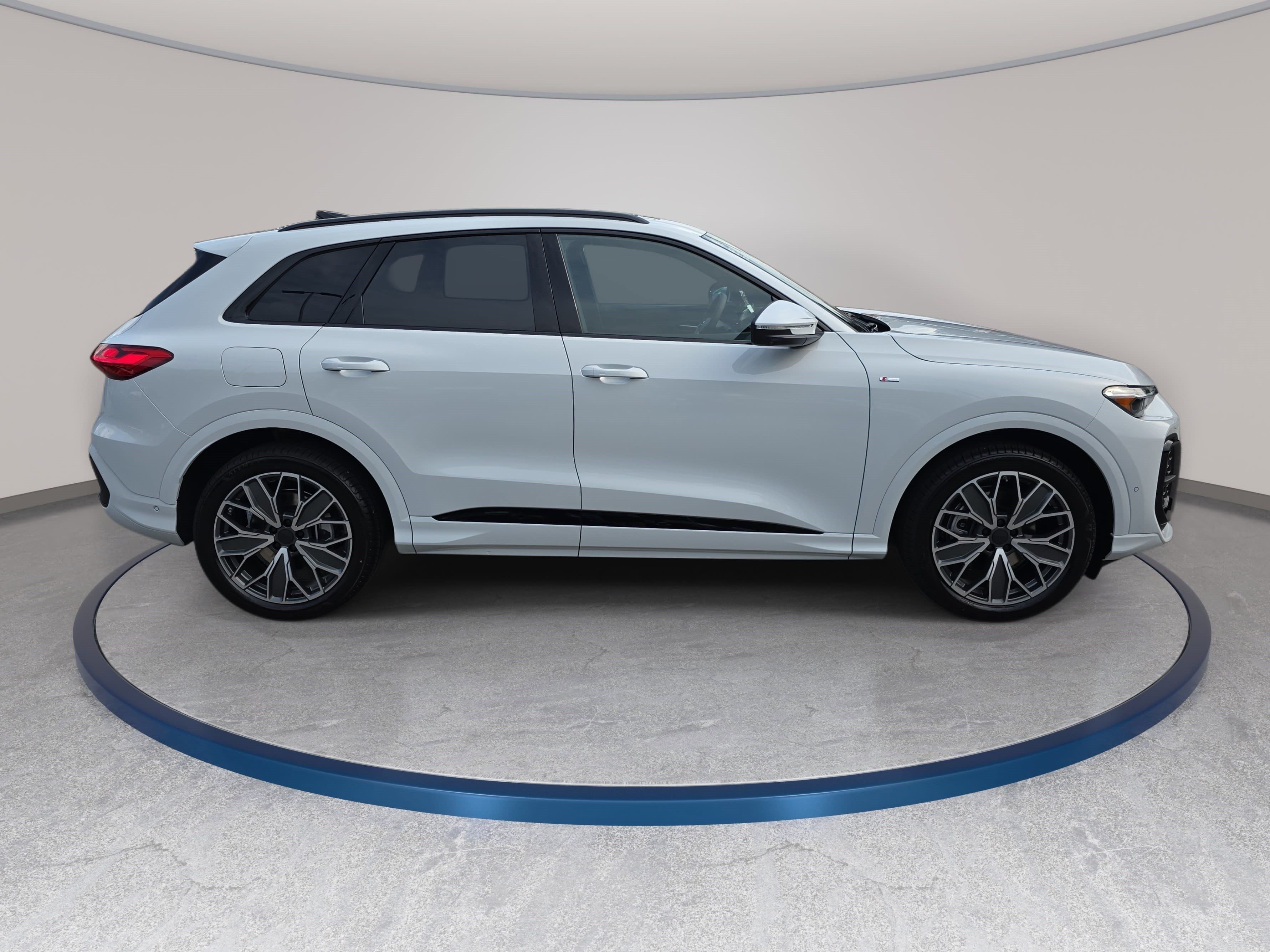 New 2026 Audi Q5 Prestige AWD/4WD image 4