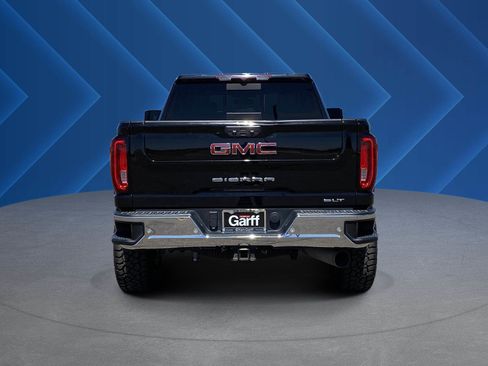 Used 2023 GMC Sierra 2500 SLT w/ SLT Preferred Package AWD/4WD image 4