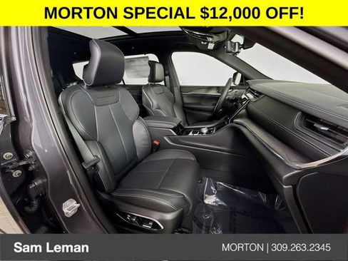 New 2025 Jeep Grand Cherokee L Overland w/ Luxury Tech Group IV image 30