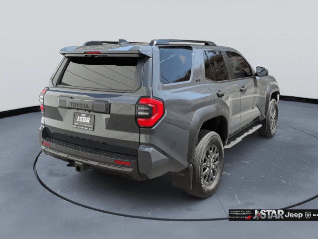 Used 2025 Toyota 4Runner SR5 AWD/4WD image 5