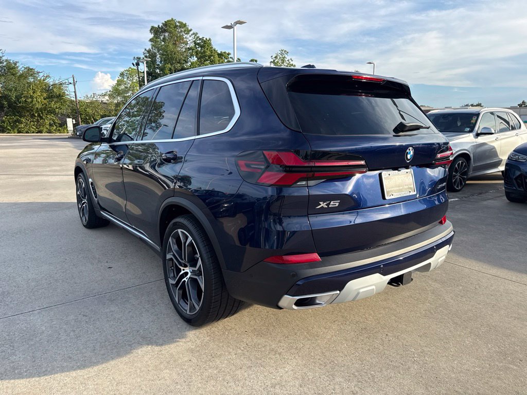 Certified 2024 BMW X5 xDrive40i w/ Executive Package AWD/4WD image 3