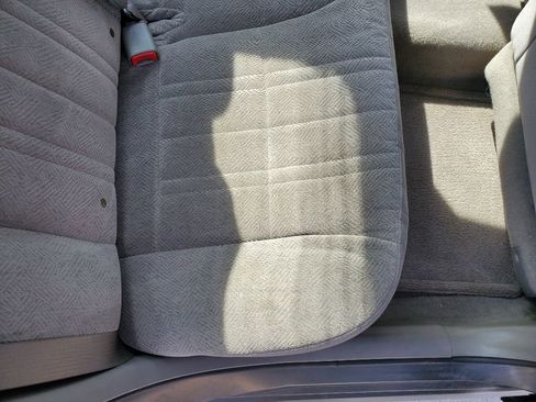 Used 2004 Chevrolet Impala image 32