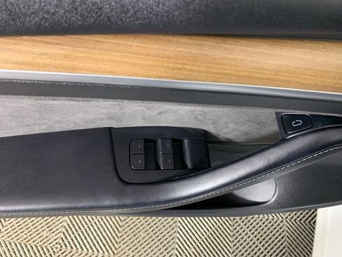 Used 2022 Tesla Model 3 Performance image 12