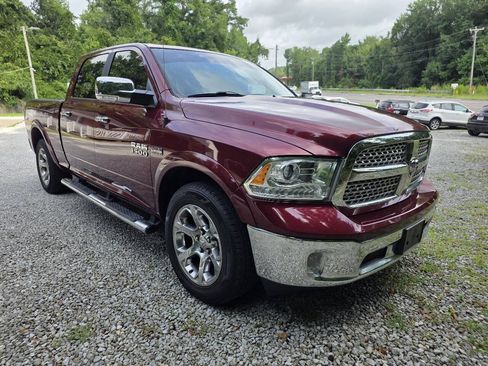 Used 2018 RAM 1500 Laramie w/ Convenience Group AWD/4WD image 7
