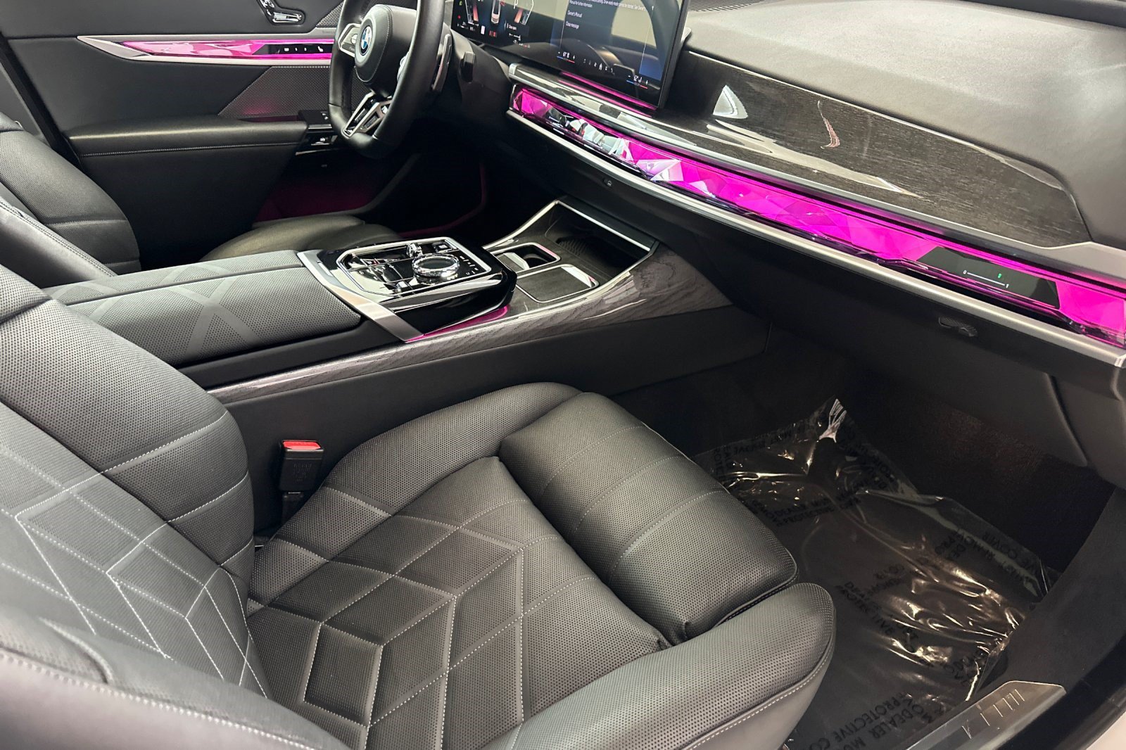 Used 2023 BMW 740i RWD image 34