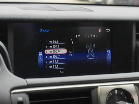 Used 2019 Lexus IS 300 F Sport w/ F Sport Package RWD image 23