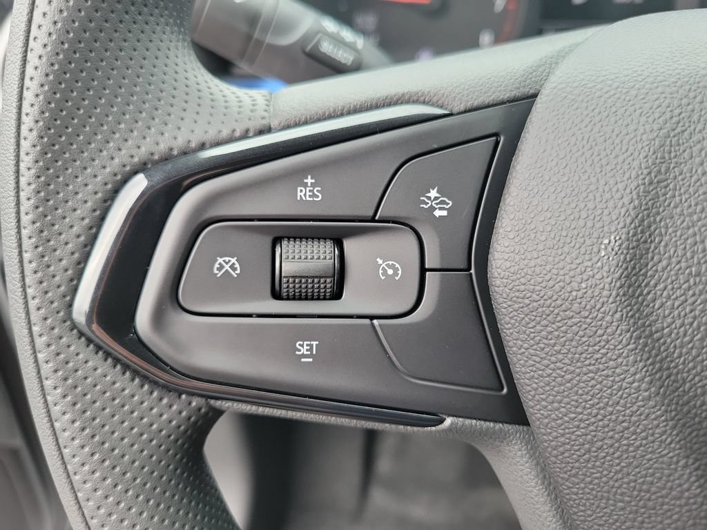 New 2026 Chevrolet Trax LS w/ LS Convenience Package FWD image 5