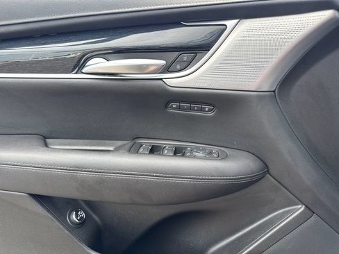 Certified 2024 Cadillac XT5 Premium Luxury w/ Technology Package FWD image 19