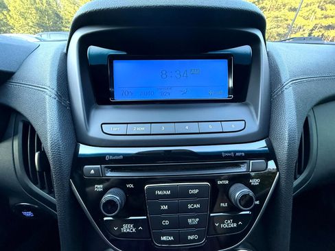 Used 2015 Hyundai Genesis 3.8 image 11