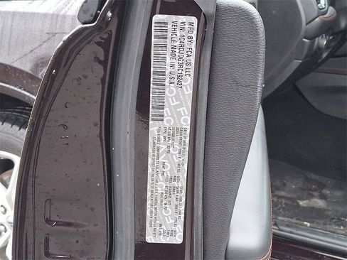 Used 2024 Dodge Durango GT image 27