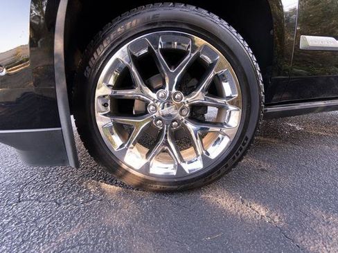 Used 2020 Cadillac Escalade Platinum image 40