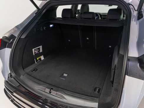 New 2025 Maserati Grecale Folgore image 32