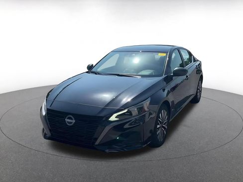 Used 2026 Nissan Altima 2.5 SV FWD image 4