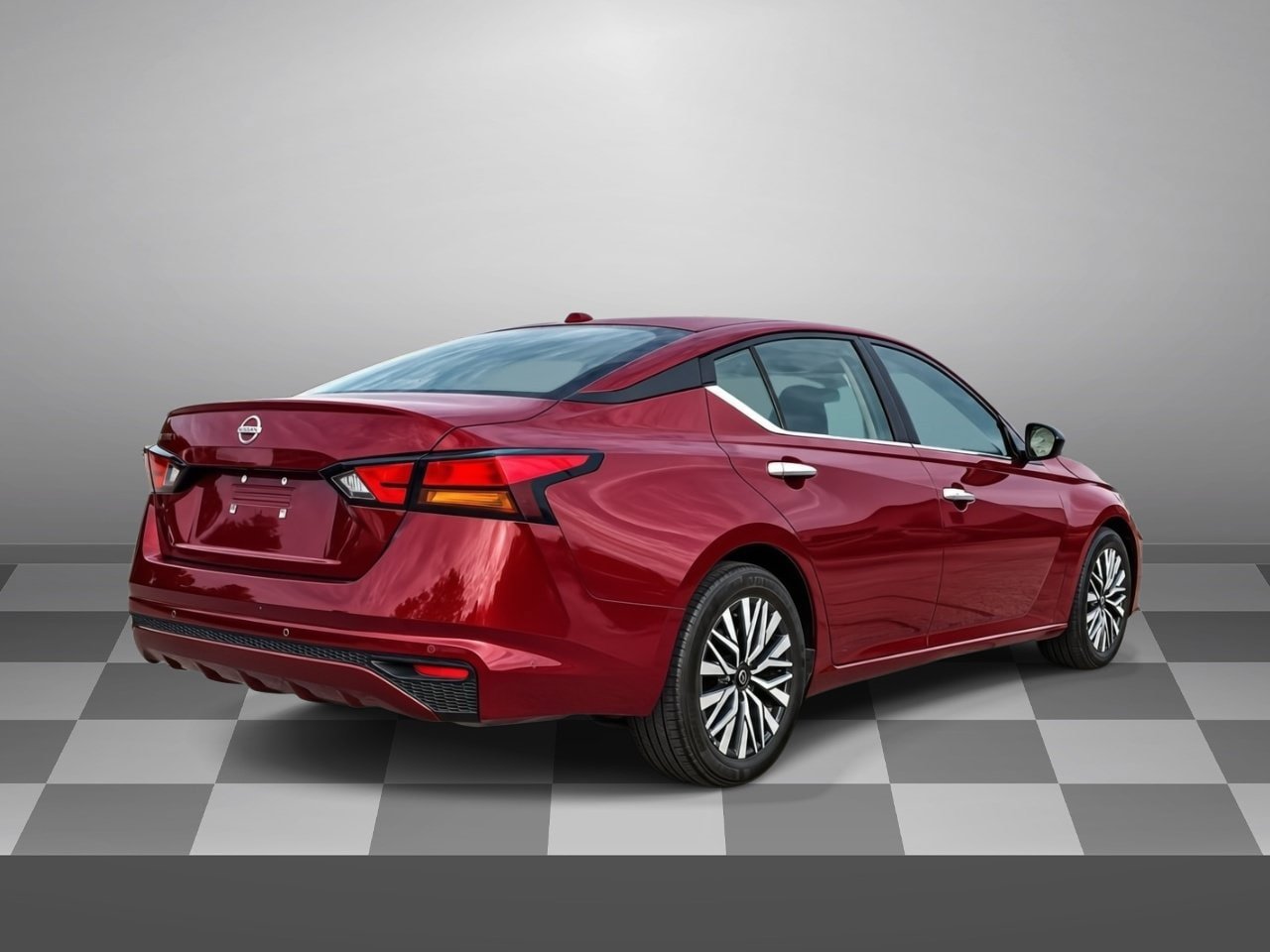 Used 2025 Nissan Altima 2.5 SV FWD image 6
