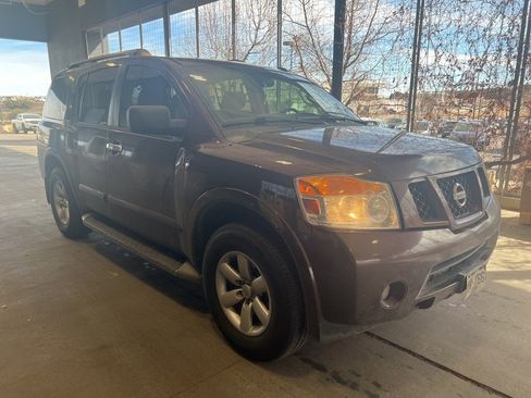 Used 2015 Nissan Armada SV image 2