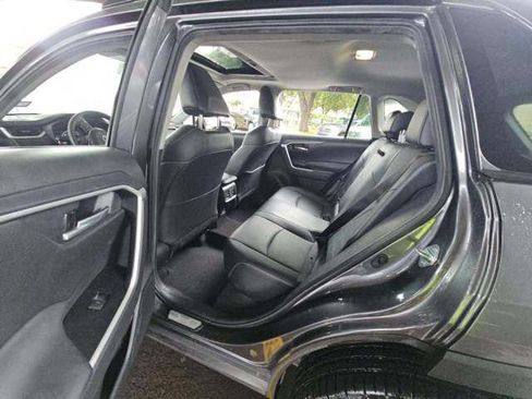Used 2023 Toyota RAV4 XLE Premium FWD image 6