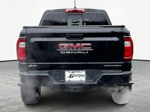 Used 2023 GMC Canyon Denali AWD/4WD image 6