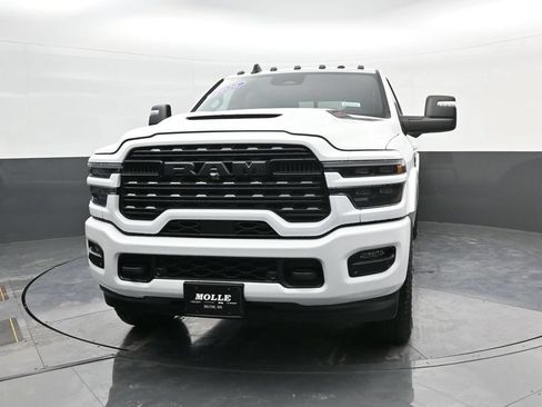 New 2026 RAM 2500 Limited AWD/4WD image 2