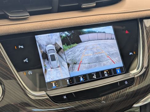Used 2024 Cadillac XT6 Sport w/ Platinum Package AWD/4WD image 29