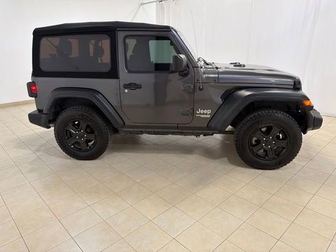 Used 2020 Jeep Wrangler Sport AWD/4WD image 7