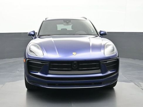 Certified 2025 Porsche Macan image 25