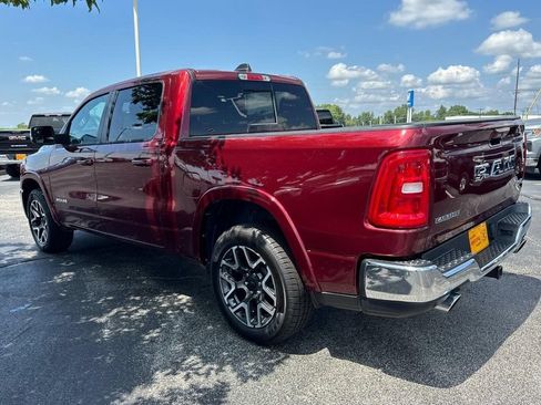 Used 2025 RAM 1500 Laramie AWD/4WD image 5